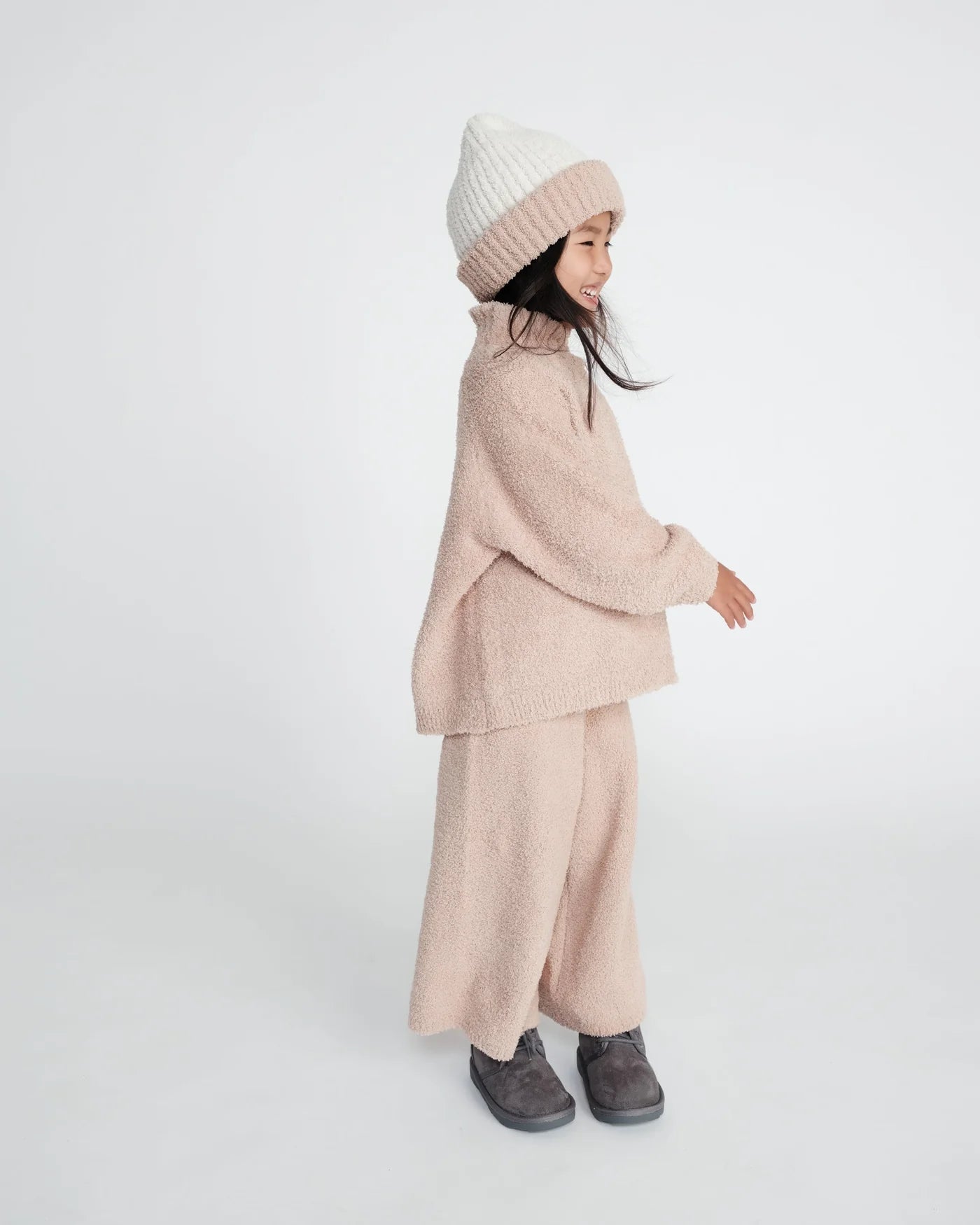 7 AM - Fuzzy Two-Tone Ribbed Beanie