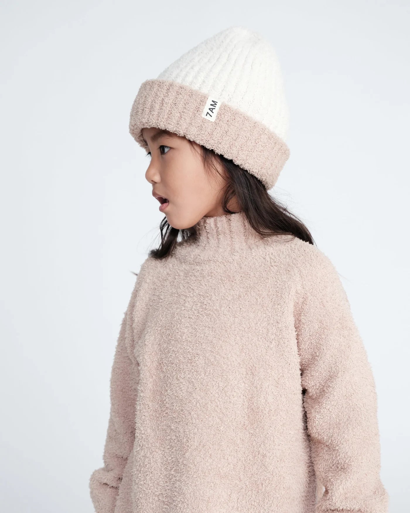 7 AM - Fuzzy Two-Tone Ribbed Beanie