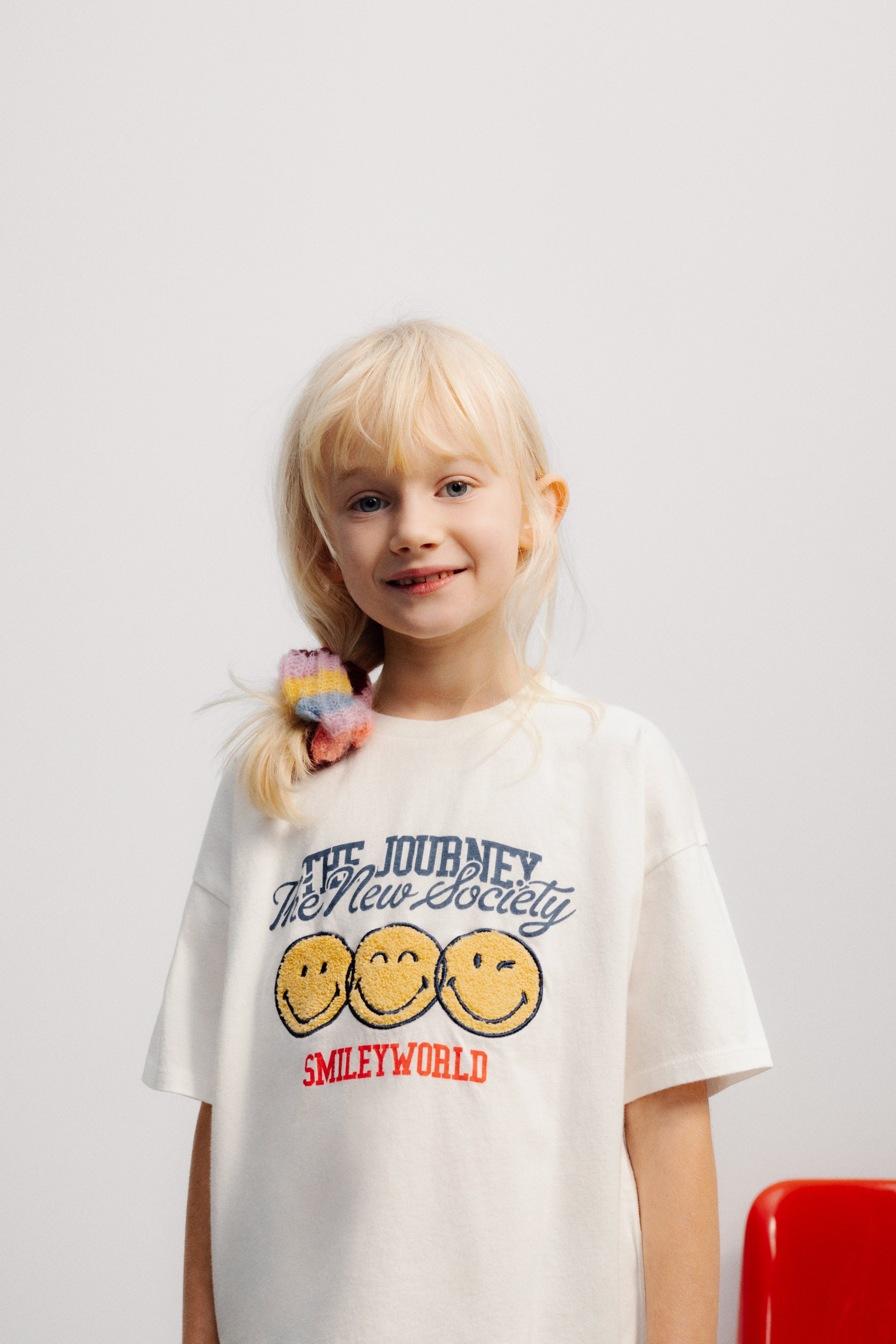 The New Society - T-Shirt Smiley