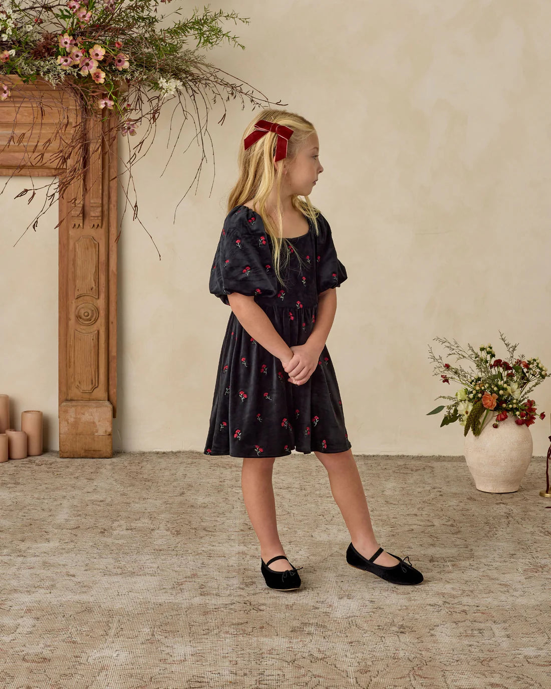 Nora Lee - Velvet Bow