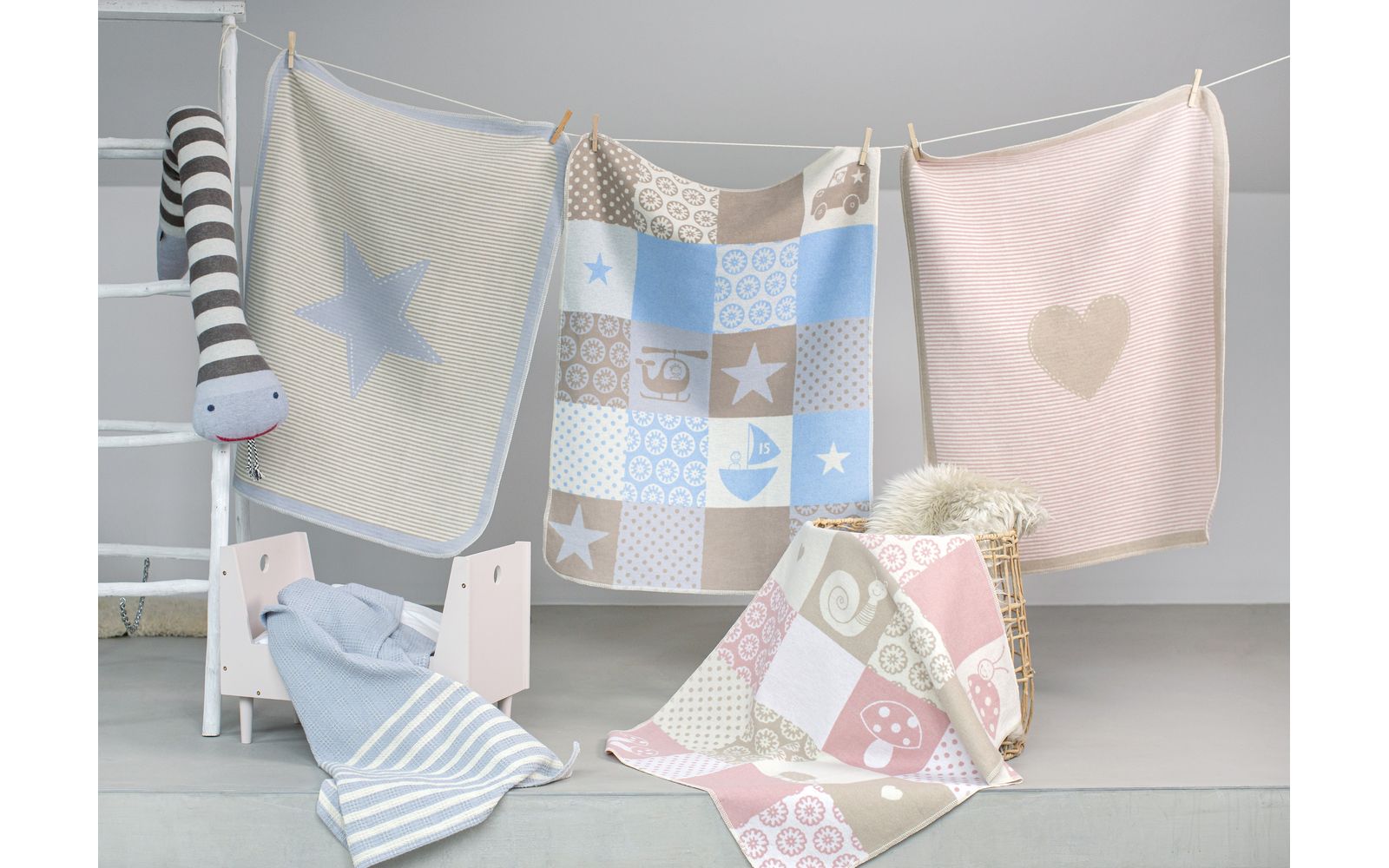 David Fussenegger - Juwel Coeur blanket