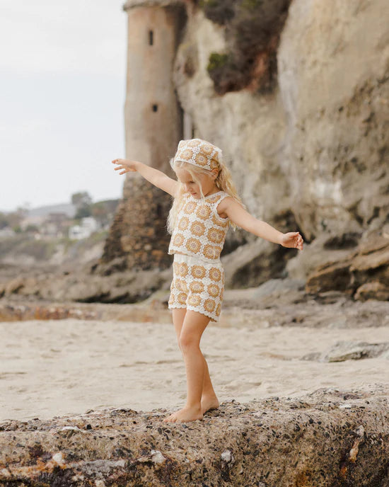 Rylee + Cru - Ens. Crochet Daisy