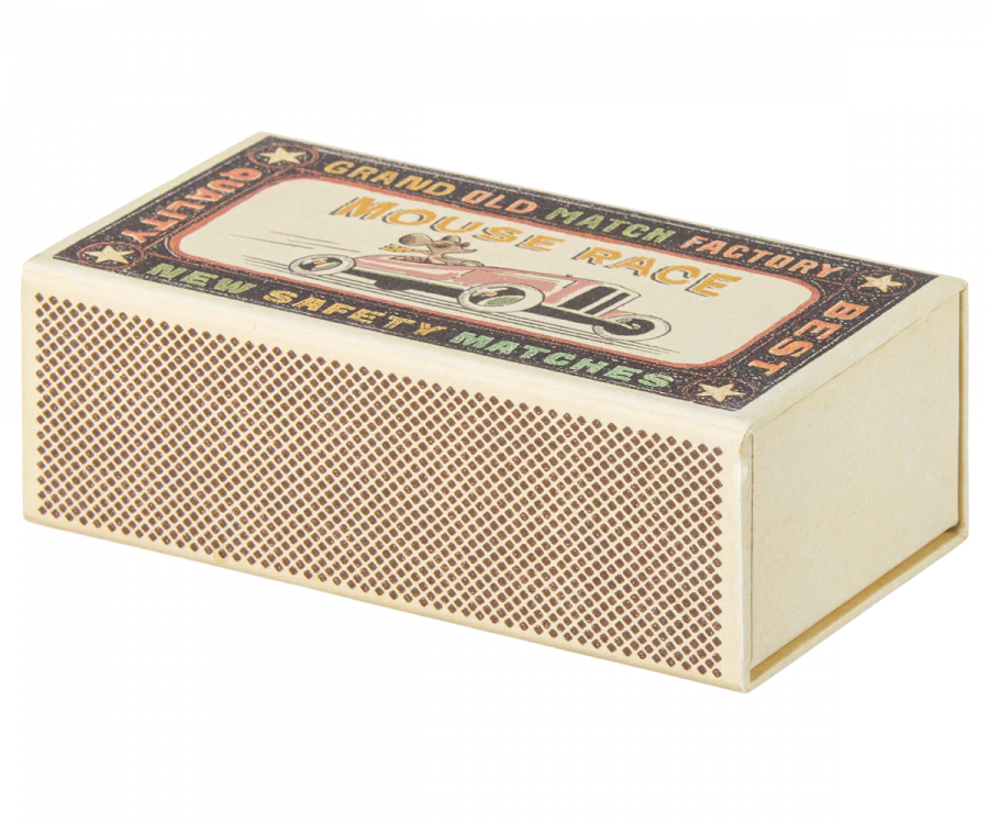 Maileg - Grande soeur souris dans une boite d'allumettes