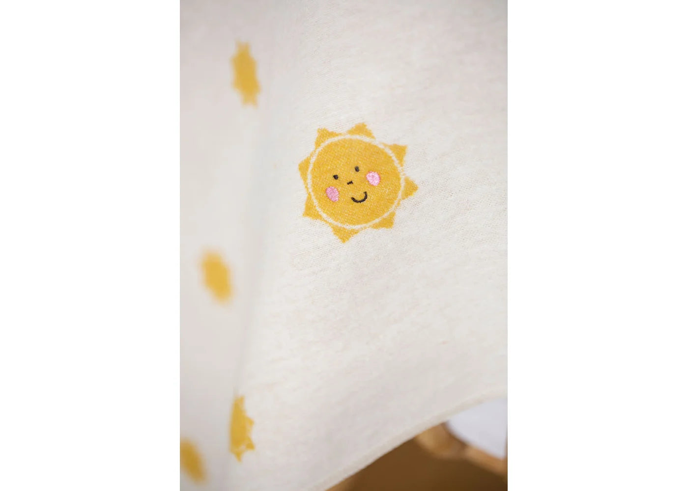 David Fussenegger - Juwel Baby Blanket: Suns Allover