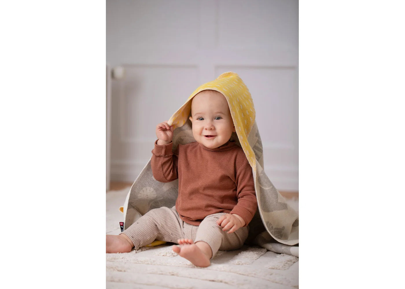 David Fussenegger - Juwel Zoo Hooded Blanket