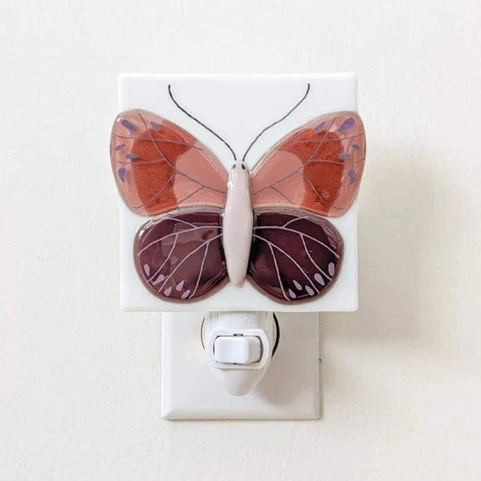 Veille Sur Toi - La Volée de Papillon nightlight