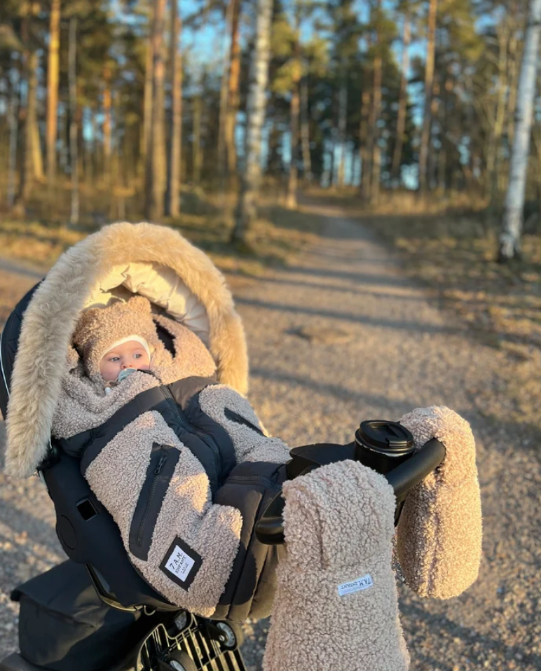 7 AM - Warmmuffs Teddy