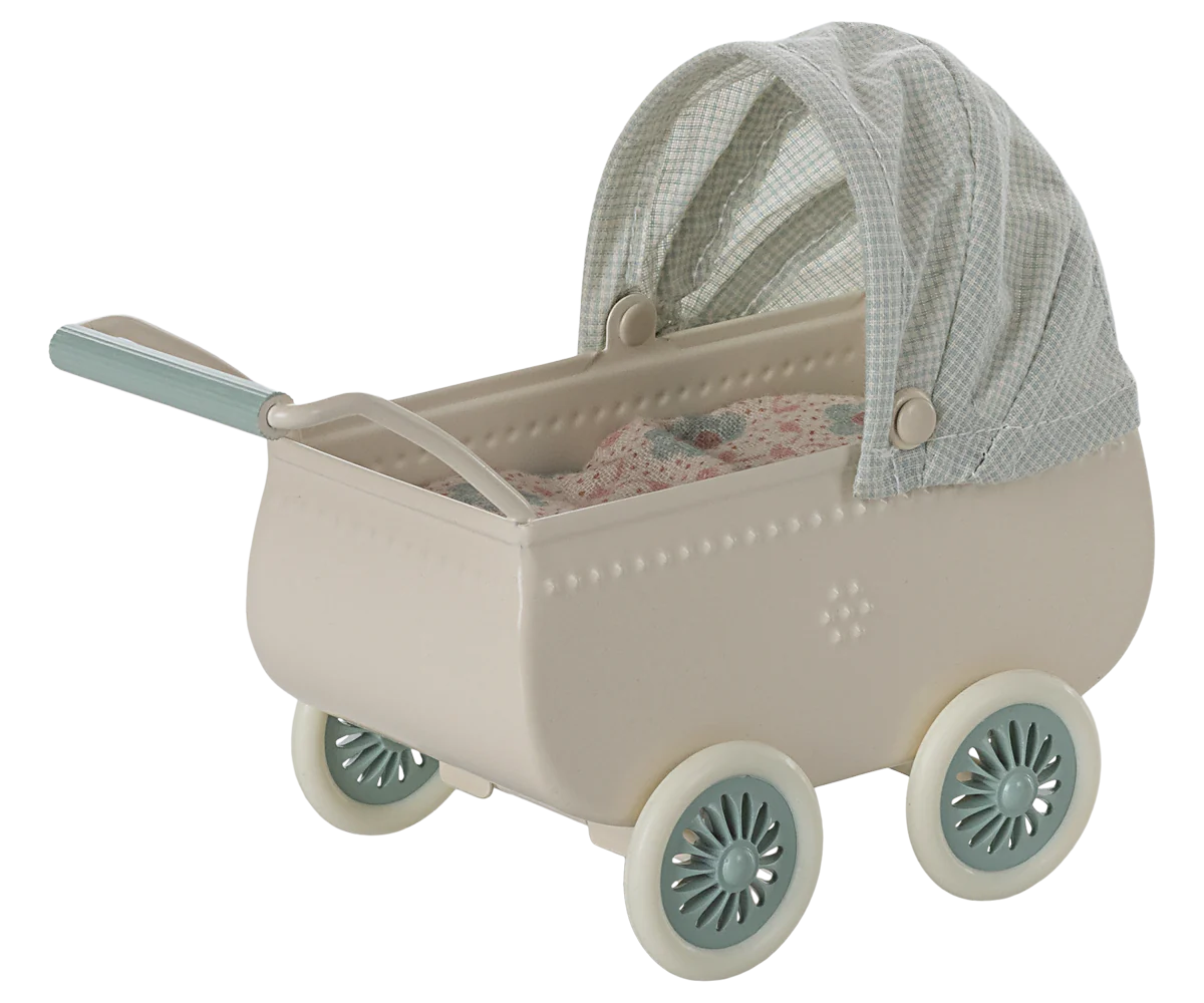 Maileg - Pram with baby mouse - Mint