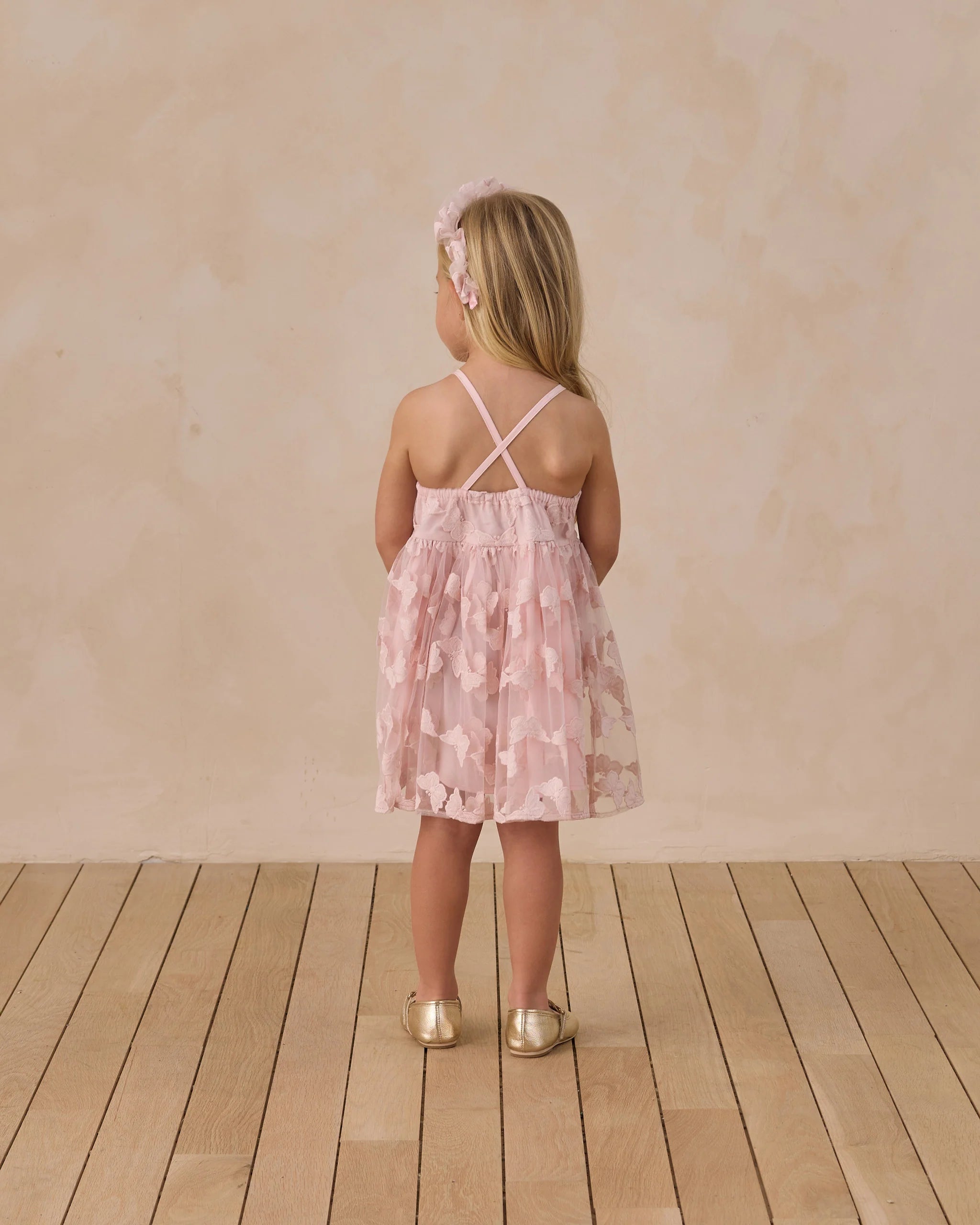 Nora Lee - Robe Pipa
