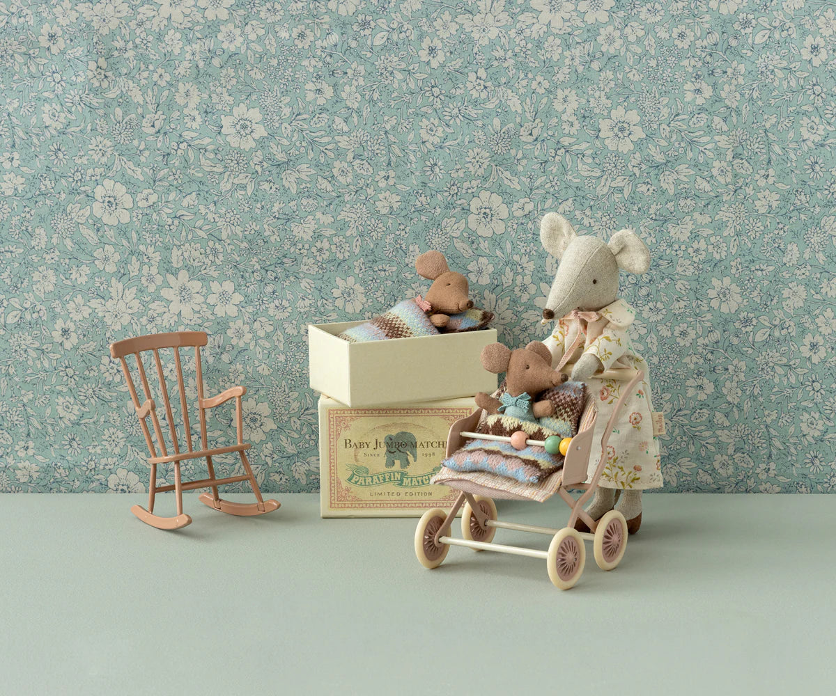 Maileg - Chaise Berçante Poudre Foncée pour Souris