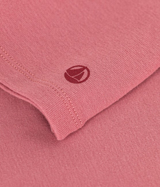Un t-shirt rose à manches longues avec petit logo Petit Bateau imprimé.