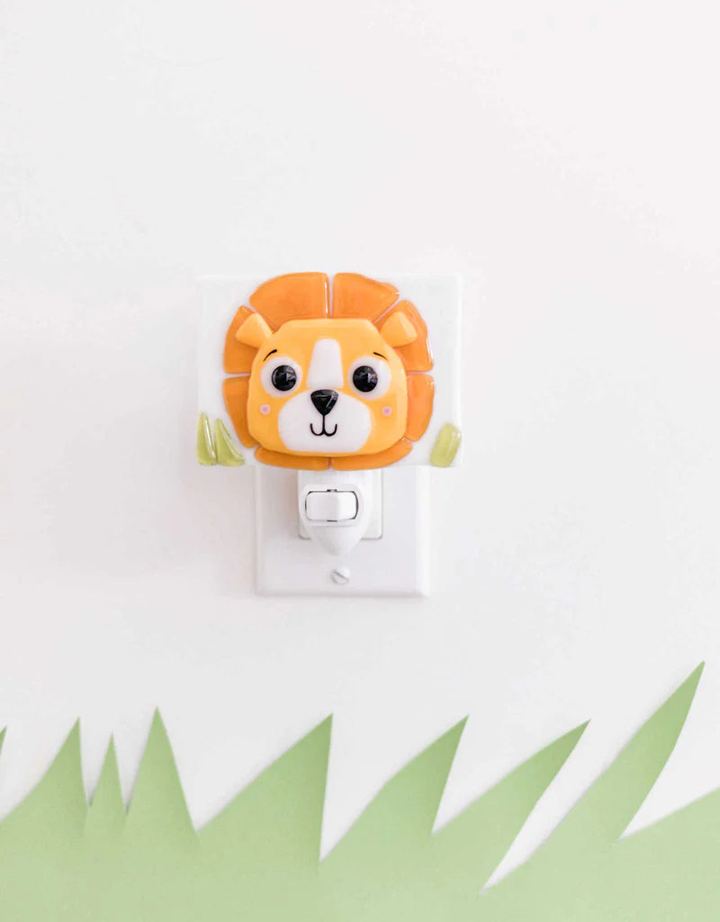 Veille Sur Toi - Marcus the Lion nightlight