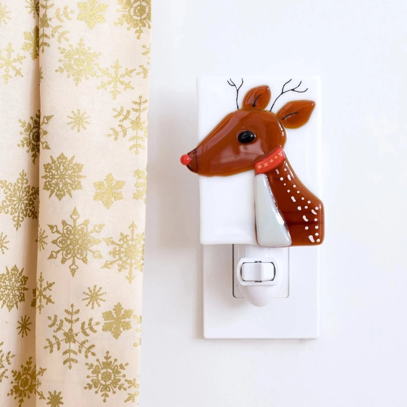 Veille Sur Toi - Little Christmas Reindeer Nightlight
