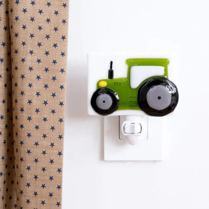 Veille Sur Toi - Green Tractor Nightlight