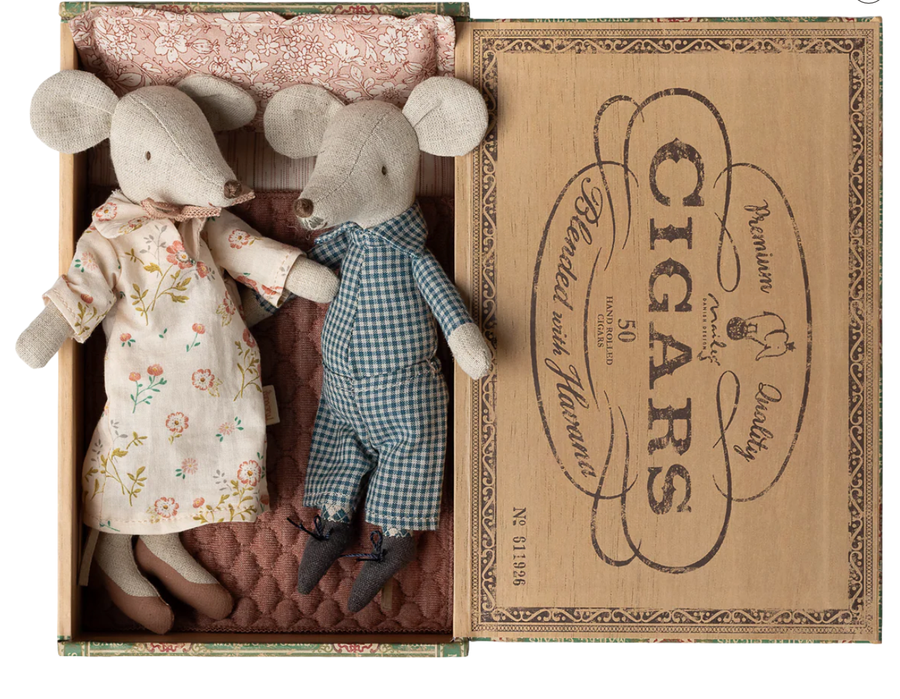 Maileg - Grandma and Grandpa Mouse, cigar box