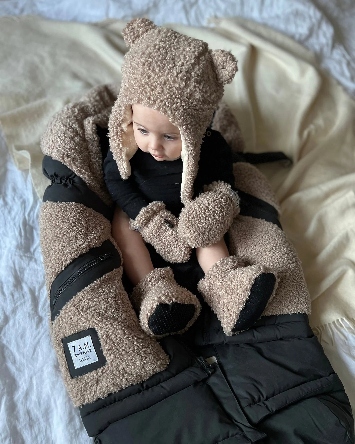 7 AM - Baby Booties - Teddy