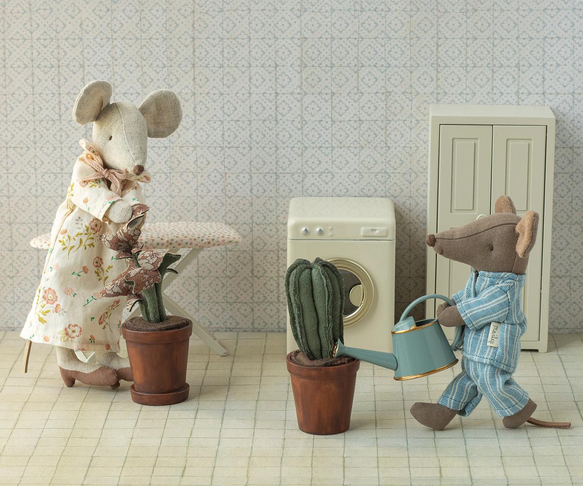 Maileg - Grand frère souris dans sa boite assortie