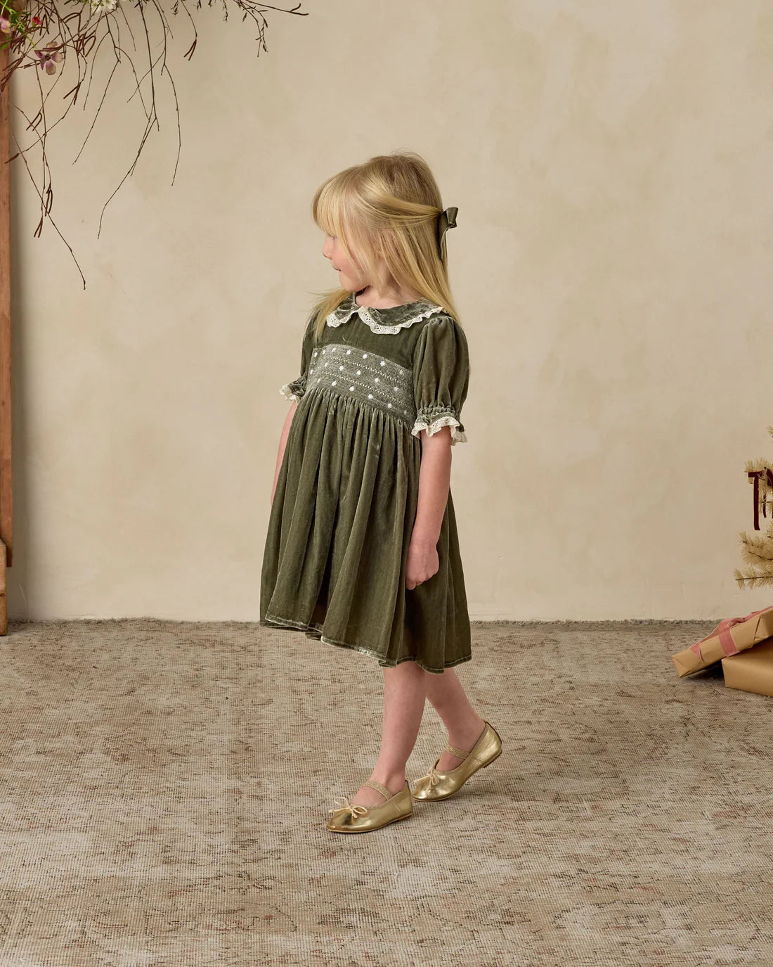 Nora Lee - Velvet Bow