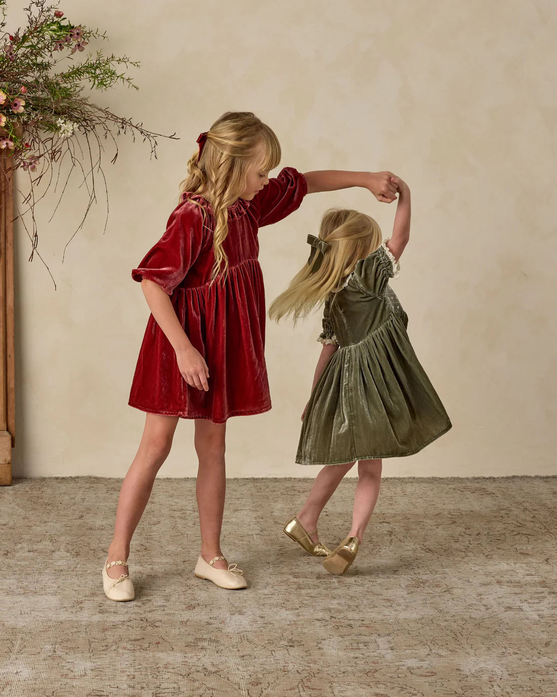 Nora Lee - Velvet Bow