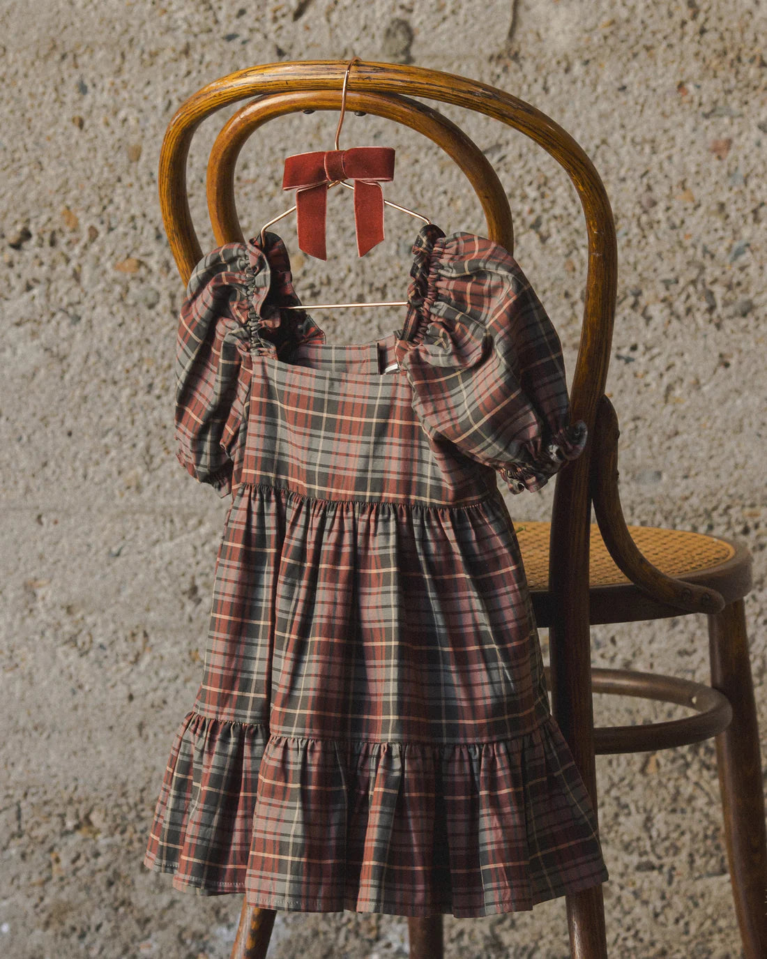 Nora Lee - Velvet Bow