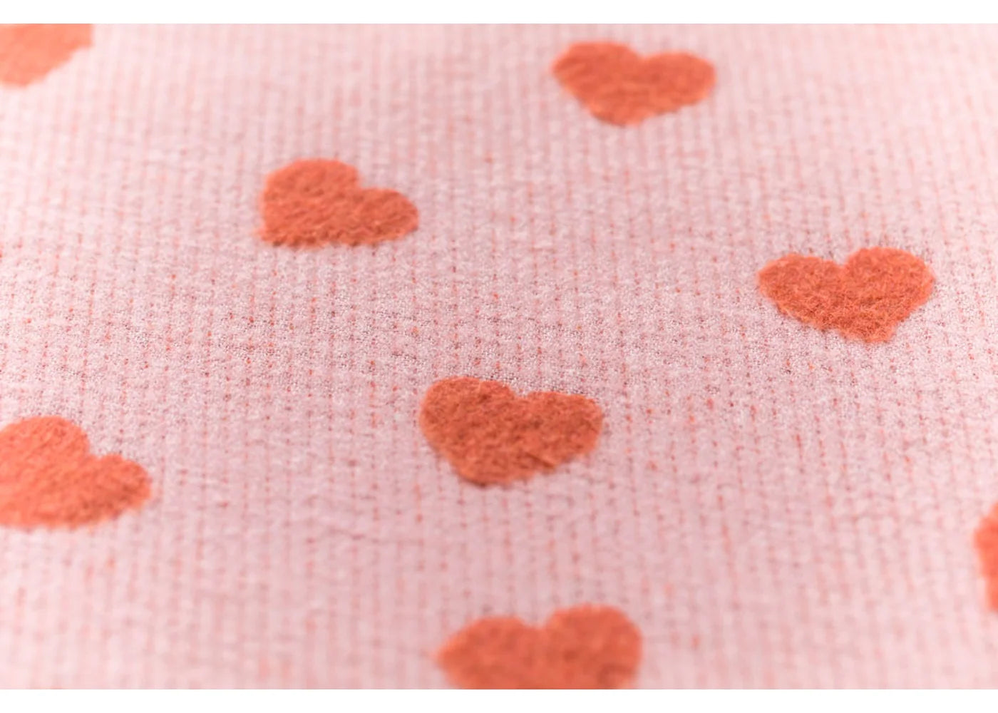 David Fussenegger - Baby Carla Pink Blanket: Hearts Allover
