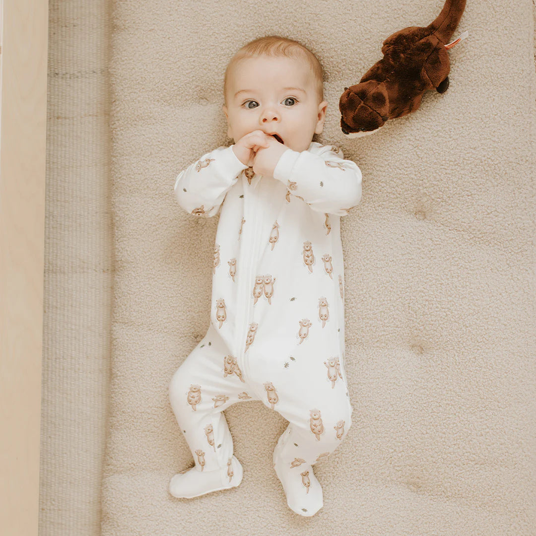 Petit Lem - Otter Sleeper