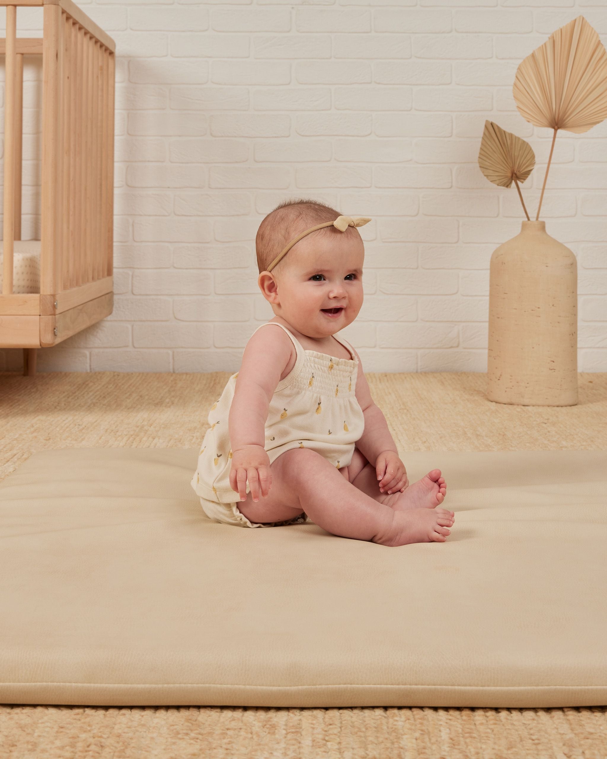 Quincy Mae - Smocked and Bloomer Top Set