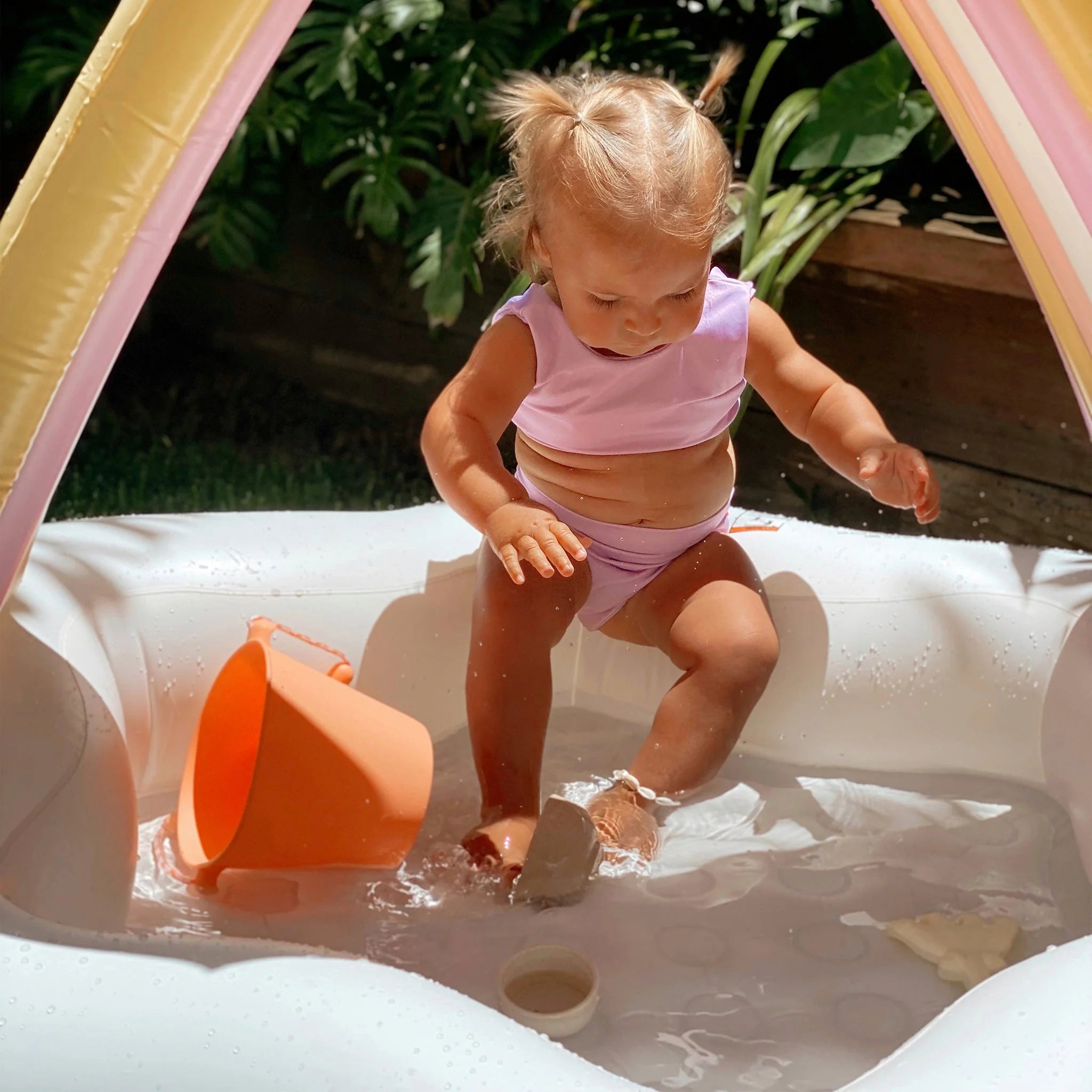 Sunnylife - Piscine Gonflable Princesse des Cygnes