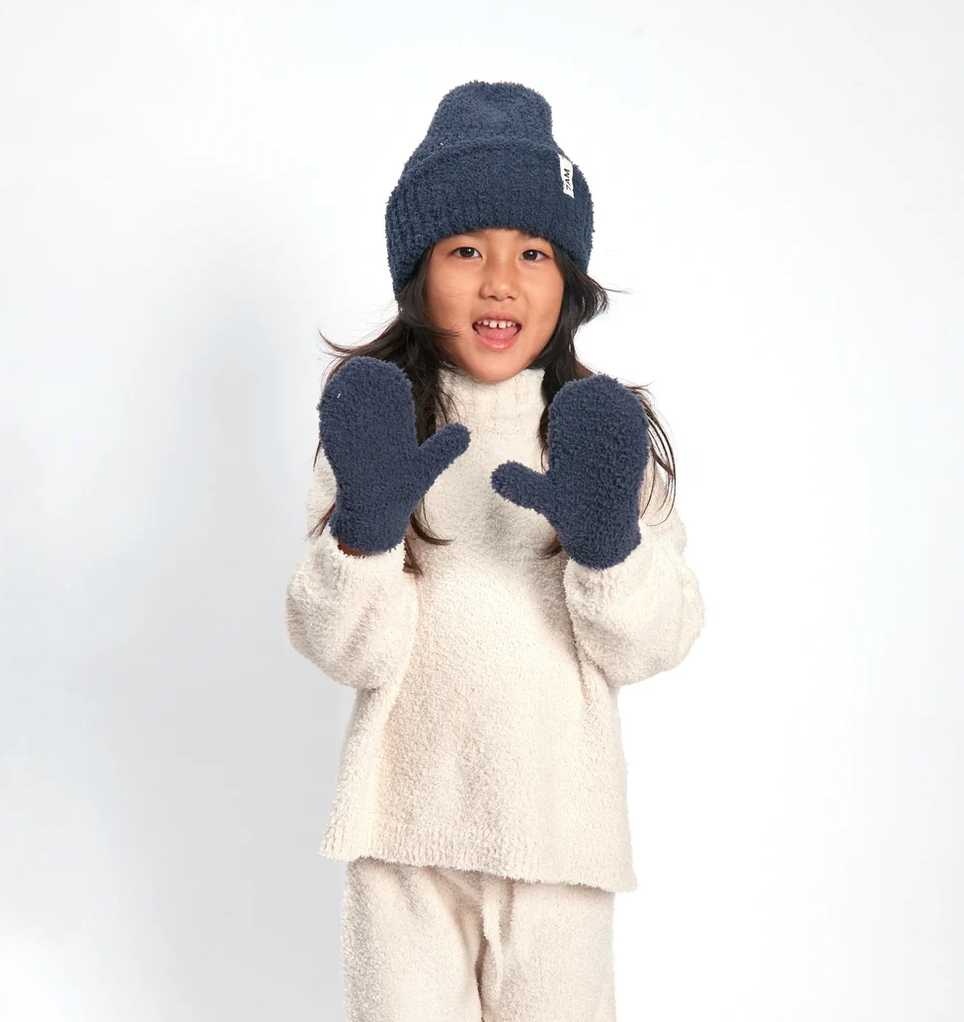 7 AM - Fuzzy Mittens