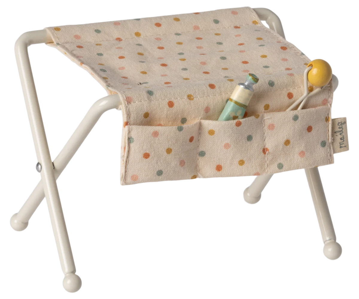 Maileg - Table à langer, Souris de bébé - Blanc cassé