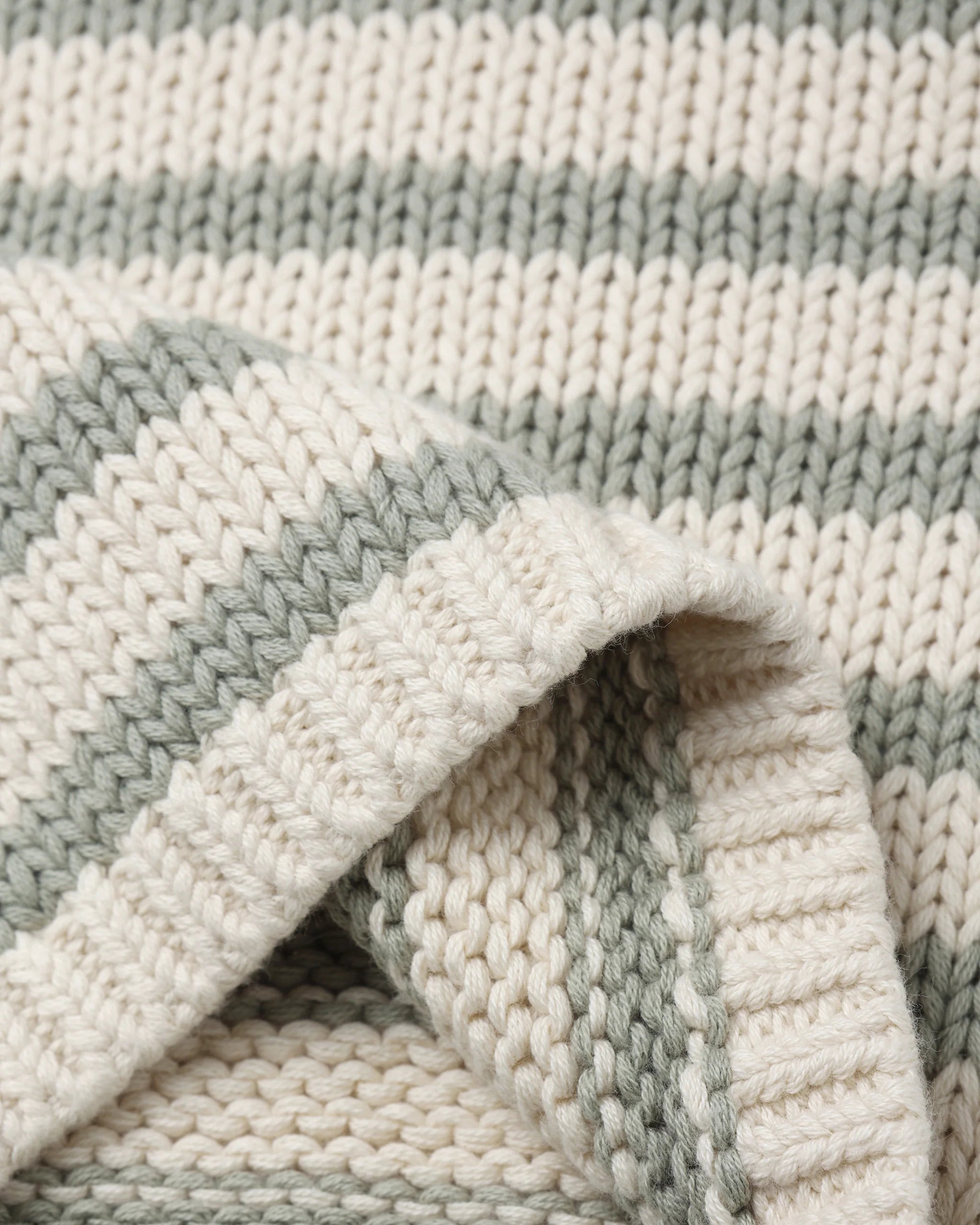 Quincy Mae - Pull Rex