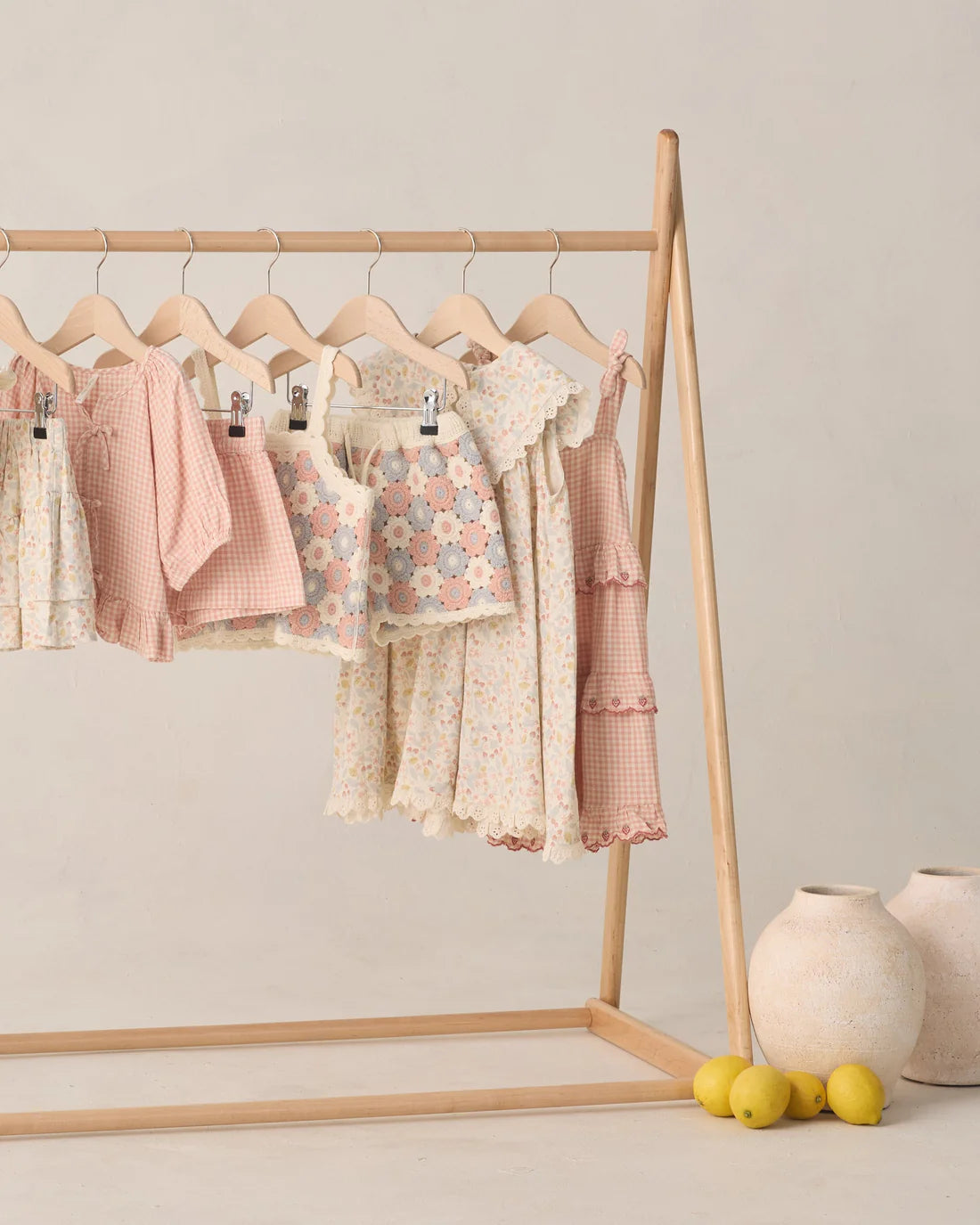 Rylee & Cru - Robe évasée à volants en vichy pétale