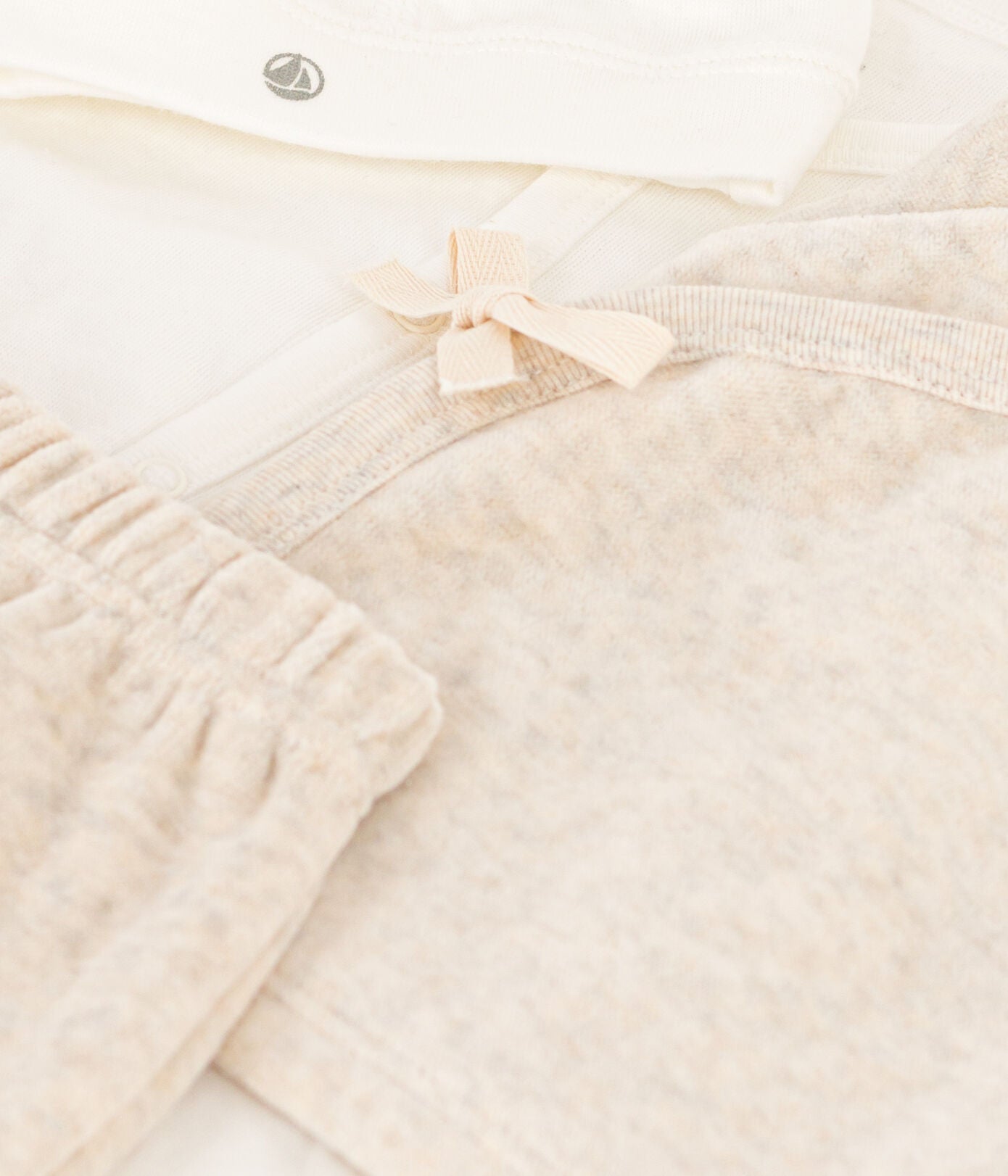 Pack Trousseau Petit Bateau – 4 Bodies Manches Longues Mixte Bébé – Lot De 4 – Couleurs Assorties – Qualité Petit Bateau